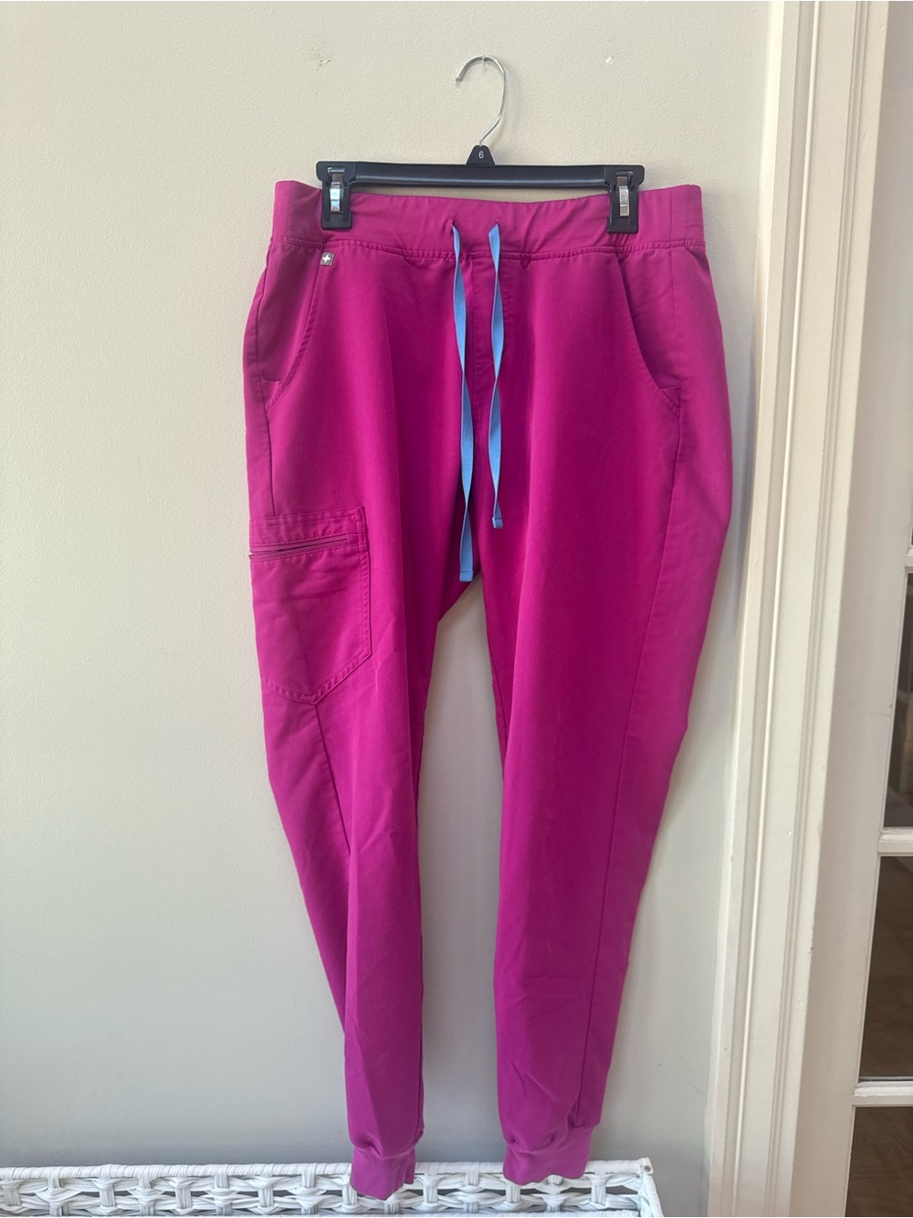 FIGS Zamora Scrub pants pink joggers size Medium Tall M-T PO # 2524